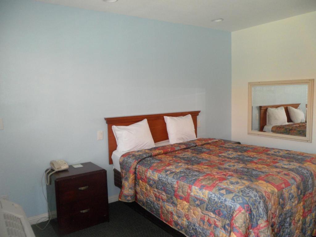 Scottish Inns Long Beach Extérieur photo